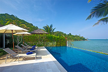 Samui Holiday Homes presents private beach house rental at Dhevatara Residence Baan Banburi, Koh Samui, Thailand