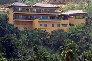 Samui Holiday Homes presents private luxury villa rental at Villa Talay Sai, Koh Samui, Thailand